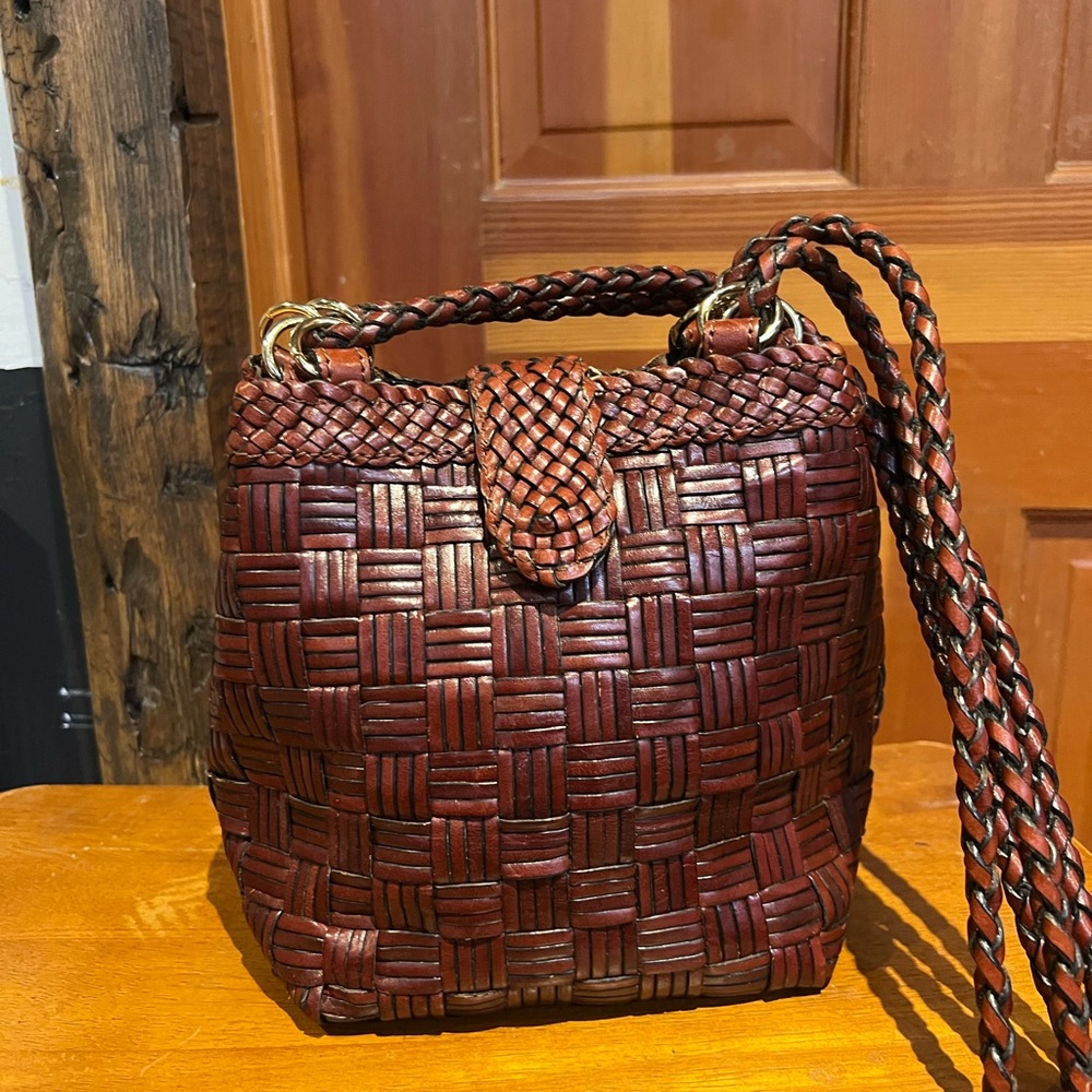 Valerie Stevens Rich Brown leather Woven Shoulder Bag - Picture 1 of 16